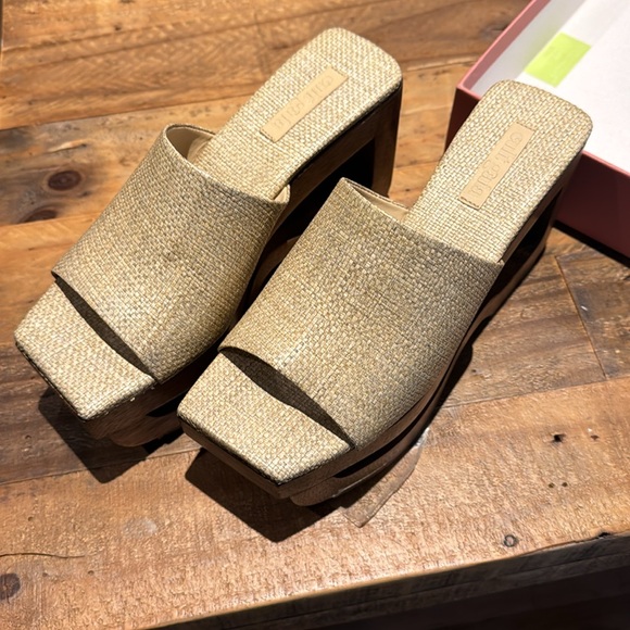 Cult Gaia Ruza Platform - Picture 3 of 5